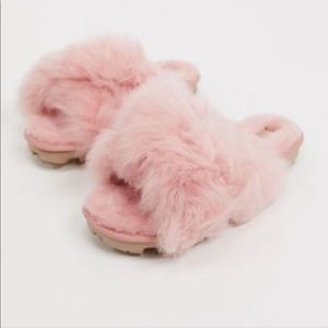 UGG Fuzzalicious slippers